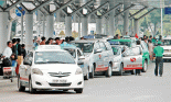 Yêu cầu tăng lượng taxi phục vụ dịp Tết tại sân bay Tân Sơn Nhất 