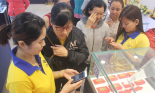 Giá vàng bật tăng trở lại, cao hơn vàng thế giới 17 triệu đồng/lượng