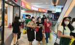 Trung tâm thương mại TP.HCM nhộn nhịp, mùa mua sắm cuối năm nhiều hứa hẹn