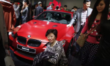 Người lái xe BMW bị kỳ thị ở Trung Quốc