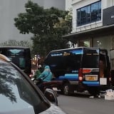 Xe hợp đồng trá hình lại 'náo loạn' các tuyến phố Thủ đô dịp Tết