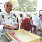 Gặp “vua bánh mì”, xem ông tự tay làm món đặc biệt mà nhiều người rất mê