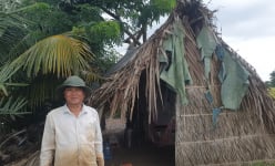 Sóc Trăng: Lạ, ông nông dân tỷ phú ngủ ở chòi lá xơ xác, trồng thứ cây như hành, bỏ hàng tỷ làm từ thiện