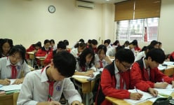 Video: Học sinh thi vào 10 môn Lịch sử không cần học thêm vẫn có thể được 8 điểm