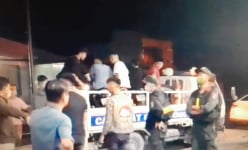 Đua xe trái phép, nhiều “quái xế” còn dùng bình xịt hơi cay chống đối, chạy trốn