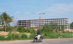 Phú Quốc: Khách sạn 5 sao nằm ngay vị trí đất vàng bỏ hoang nhiều năm