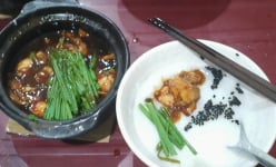 Sài Gòn quán: Thưởng thức cháo ếch Singapore ở chợ Tân Định 