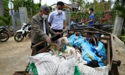 Hội Nông dân Đắk Lắk: Trao dê sinh sản cho hội viên có hoàn cảnh khó khăn