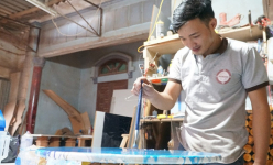 Đi nhặt loại rác cả làng vứt đi, 'soái ca nhà người ta' ở Bắc Giang làm ra thứ này ai thấy là mê ngay