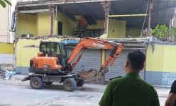Quận Cầu Giấy phá dỡ công trình sai phạm của Constrexim