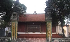 Phụ thân nhà bác học Lê Quý Đôn có tổ tiên mang họ gì, vì sao dân làng này ở Hà Nam lại xin thờ?
