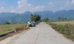 Rác thải tập kết đúng vị trí ở xã nông thôn mới kiểu mẫu của Ninh Bình sau phản ánh của Dân Việt