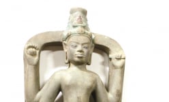Tình cờ phát lộ tượng Champa cổ cách đây 22 năm ở một thôn của Bình Thuận, nay là báu vật hiếm có