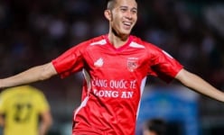 Lê Thanh Phong - tiền đạo nội ghi 7 bàn/7 trận cho CLB Long An, có gì đặc biệt?
