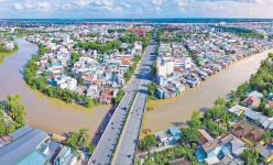 Con sông đào đầu tiên ở miền Tây là ở Tiền Giang, nay đã hơn 200 tuổi, nối Mỹ Tho với Sài Gòn