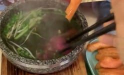 Phở bát đá ăn ở Vĩnh Phúc là phở gì, ăn kiểu gì mà khiến nhiều người tò mò nếm thử?
