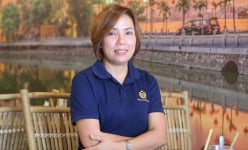 'Bà bầu' bóng đá 'phủi' Campuchia Trần Thanh Nhung: 'Tôi giúp cầu thủ tậu xe, mua nhà'