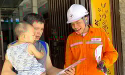 Công ty Điện lực Hà Tĩnh đẩy mạnh tuyên truyền phòng chống cháy, nổ trong thời tiết nắng nóng cực đoan