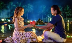 Tại sao phim hài của Hollywood quay tại Việt Nam, có NSƯT Lê Thiện đóng lại “phá đảo” kỷ lục toàn cầu?