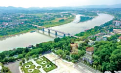 Hiếm có nơi nào như thành phố này ở Tuyên Quang, dân dựa vào dòng sông Lô mà mưu sinh, làm giàu