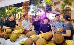 Thứ quả đặc sản không thể thiếu trong mâm lễ vật dâng cúng Thánh ở Sơn Tây được đem đi thi