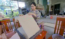 Về Suối Cỏ trải nghiệm nghề làm giấy dó duy nhất của người Mường