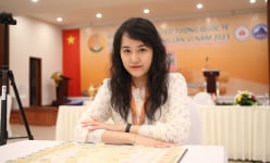 Nhan sắc các nữ trọng tài ở Giải cờ tướng các danh thủ quốc tế 2023 khiến cánh mày râu mê đắm