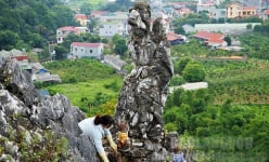 Việt Nam có bao nhiêu hòn vọng phu, ở Lạng Sơn, hòn vọng phu trên ngọn núi nào, tên là gì?