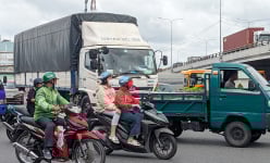 Liên tiếp xóa điểm đen tai nạn giao thông ở TP.HCM