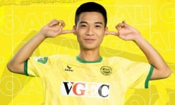 HLV Vũ Như Thành dang tay chiêu mộ “siêu nhân” Trần Gia Huy