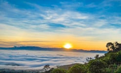 Không phải Tà Xùa, Y Tý, đây mới là điểm đến săn mây với view triệu đô khiến giới trẻ săn lùng