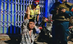 TIN NÓNG 24 GIỜ QUA: 'Ma men' dùng dao truy sát CSGT; 'mẹ nuôi' tạt nước sôi vào người bé gái