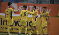 Văn Quyết tỏa sáng, Hà Nội FC nhọc nhằn hòa Hải Phòng FC