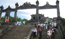 Trong một bộ sách cổ, vua Khải Định nhà Nguyễn muốn xây dựng Đà Lạt thành một thị xã lớn