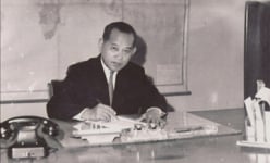 “Nếu có một người có quyền mà không thích sử dụng quyền, phải nói đó là đồng chí Ung Văn Khiêm...'