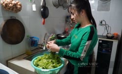 Công nhân nhíu mày, sợ hãi khi đối diện với những khoản chi tiêu “khổng lồ” dịp Tết