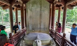 Cận cảnh con linh vật đội bia ở kinh đô nhà Hậu Lê tại Thanh Hóa mỗi chân có tới 6 cái móng độc lạ