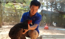 Trai Bình Định bỏ phố về quê nuôi 2 loài động vật hoang dã, kiếm tiền tỷ, được tặng Huân chương Lao động