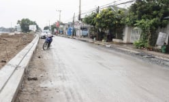 Long An: Thông tin mới về đoạn đường huyết mạch bị sụt lún ven sông Cần Giuộc
