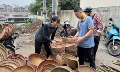 Ở Bắc Giang có cái chợ kỳ lạ, cả năm họp đúng một ngày giáp Tết, người đi chợ 'nói khẽ, cười duyên'