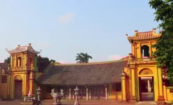 Một làng cổ ở Nam Định đẹp mê luôn, lập làng từ thế kỷ XI, ba bề là sông, một bề là biển