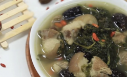 Loại rau quê cực bổ dưỡng, nhiều người không biết đem vứt bỏ phần gốc 'thần dược'