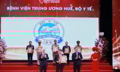Vinh Quang Việt Nam 2024: Tôn vinh 20 tập thể, cá nhân khơi nguồn sức mạnh xây dựng bảo vệ Tổ quốc 