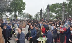Làng Việt nổi tiếng Hưng Yên có 4 bia đá cổ ghi tên tuổi, sự nghiệp người đỗ đạt các kỳ thi thời Lê, Nguyễn