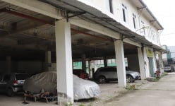 Chợ bỏ hoang ở Hà Nội: BQL viết thư ngỏ mời tiểu thương, kèm ưu đãi nhưng chợ vẫn 'vắng như chùa Bà Đanh'