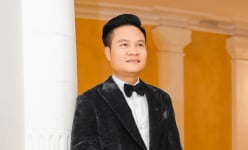 NSƯT Hoàng Tùng rưng rưng hát về mẹ nhân Ngày Gia đình Việt Nam