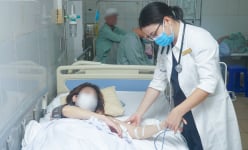 Sốc phản vệ, suýt chết sau khi tiêm chất làm trắng da không rõ nguồn gốc