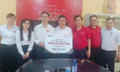 Bảo hiểm Agribank Thừa Thiên Huế chi trả hơn 649 triệu đồng cho chủ một tàu cá bị chìm
