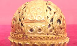 Cận cảnh hiện vật cổ bằng vàng ròng của Hoàng gia Champa trên đất Bình Thuận