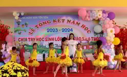 Xã nông thôn mới ở Bắc Giang, nông dân sẵn sàng phá tường rào, hiến đất làm đường to, rộng